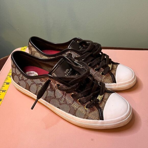 COACH Empire Sneakers Tennis Shoes 9.5B Great Condition - Picture 1 of 14